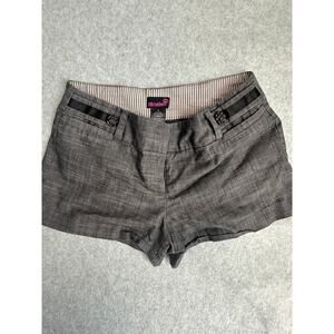 Flirtatious Grey Crosshatch Y2K Low-Rise Shorts - Size 5